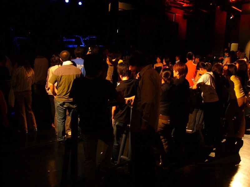 Tok095- The nascent crowd for Maximo Park at the Liquid Room
