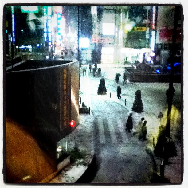 Heavy snow fall now