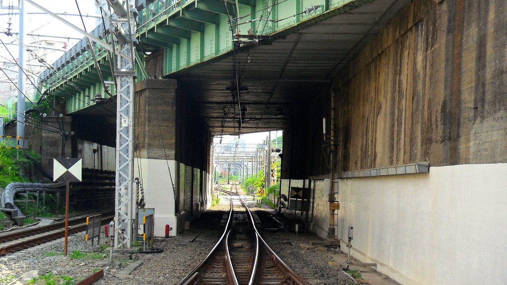 Tracks