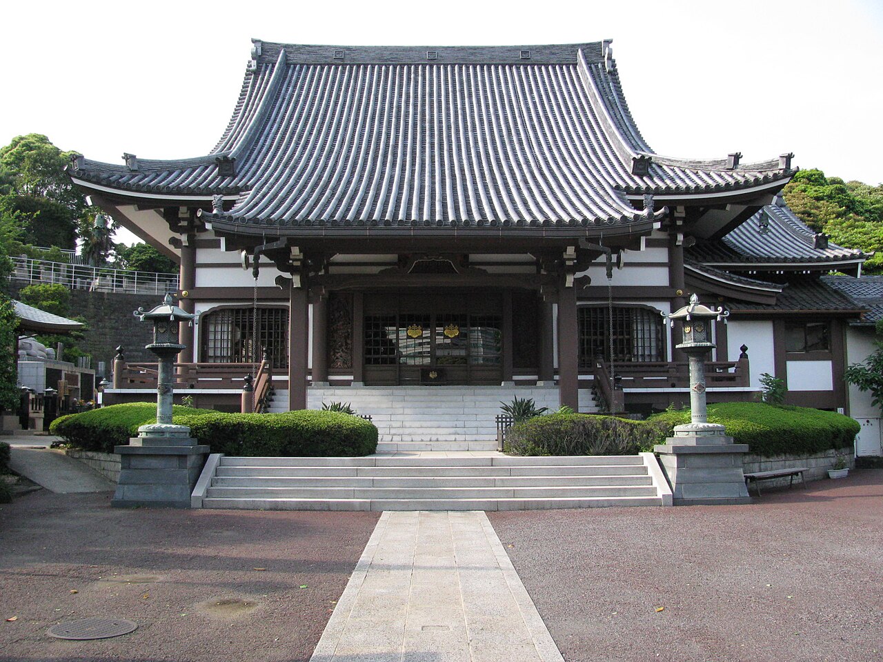 Hongakuji is a temple, Located in Kanagawa-ku, Yokohama, Japan. Old U.S. Consulate (1859-1862).