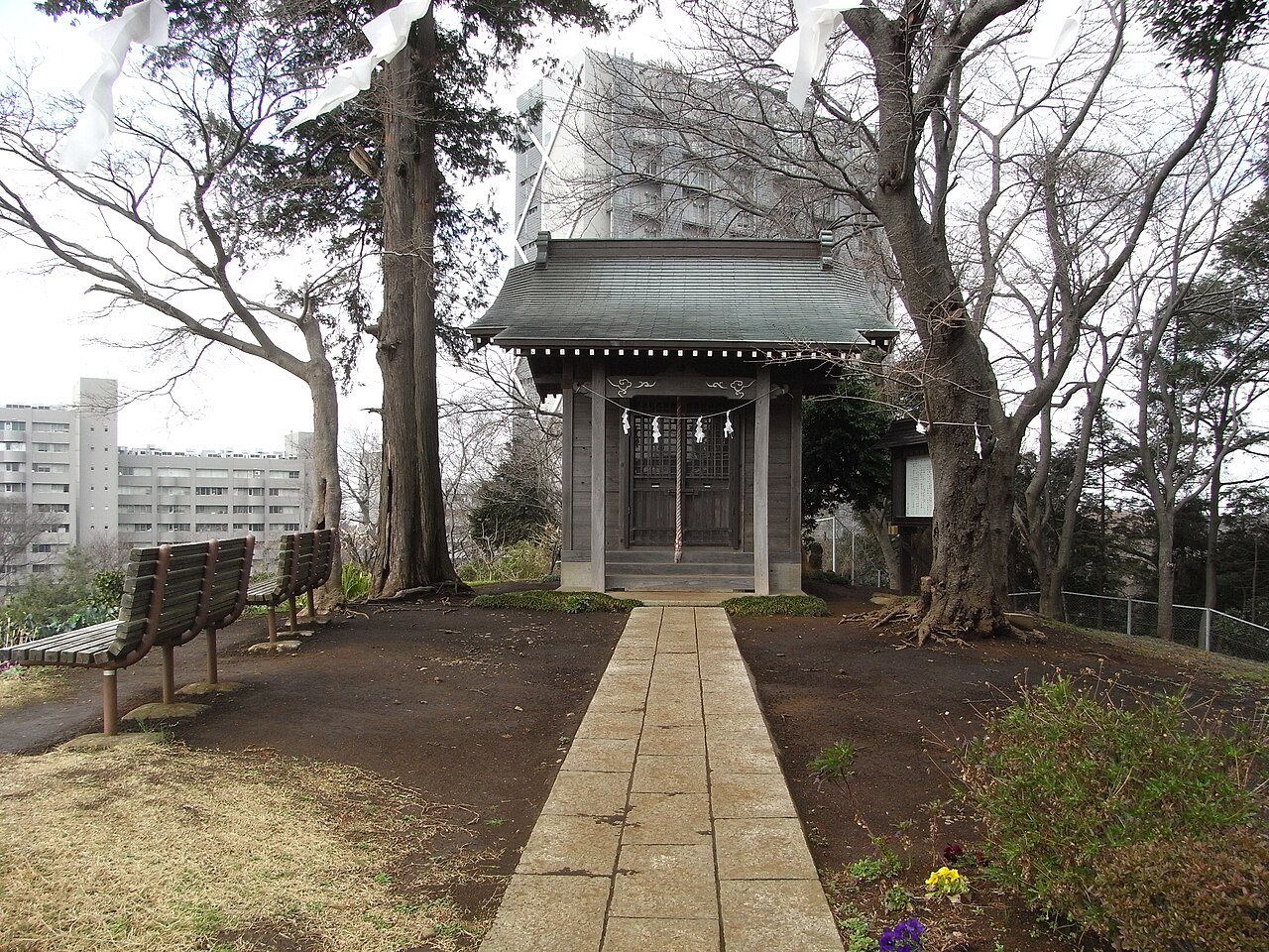 飯縄神社の本殿