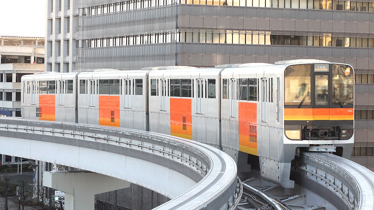 Tama Toshi Monorail 1000 series 4-car EMU set 1103(the train's number on this pic is 1403) entering