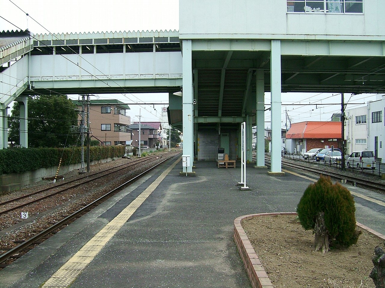 The platform at Gyōdashi Station on the Chichibu Main Line in Gyōda city, Saitama Prefecture, Japan