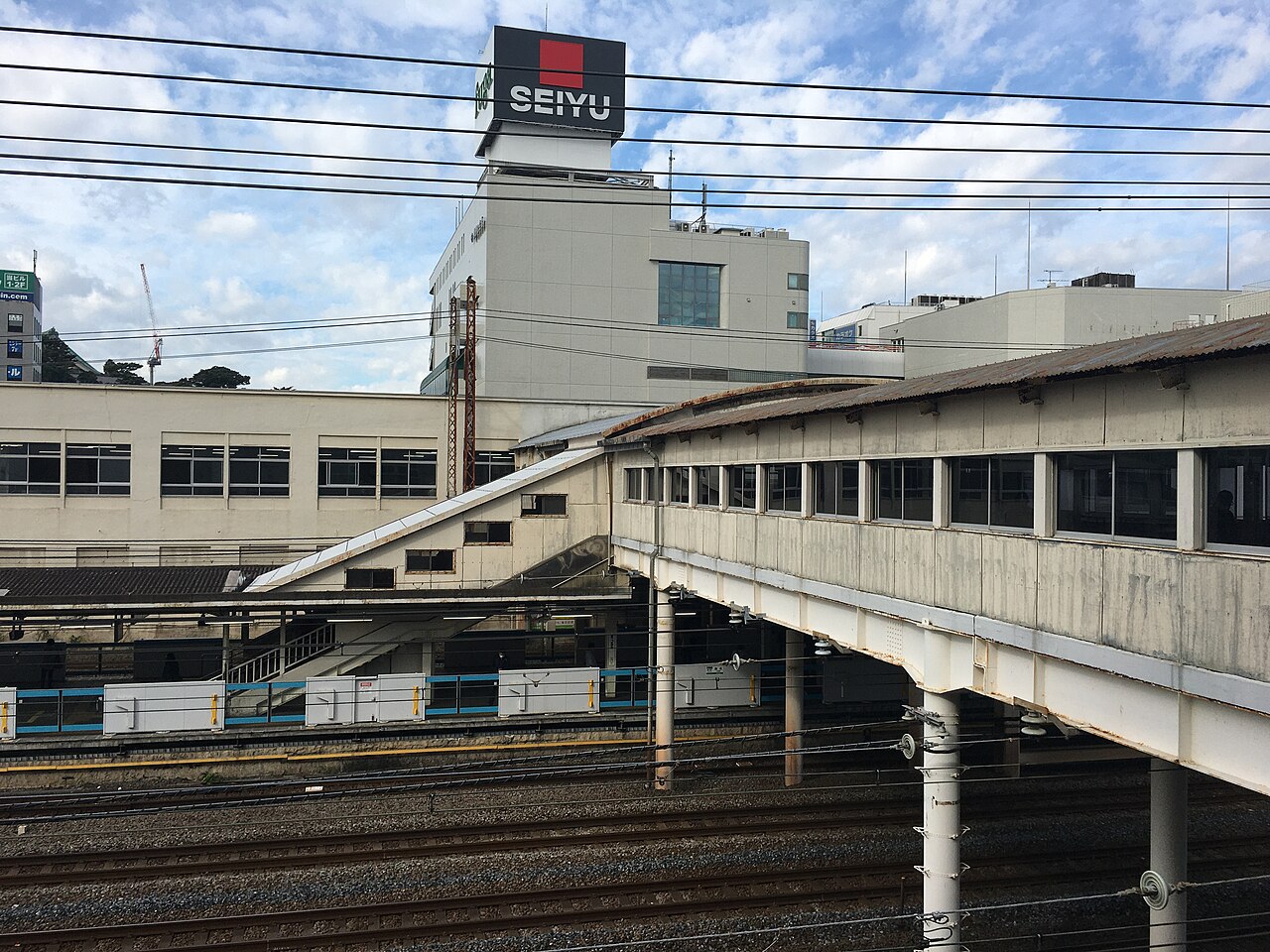 Tsurumi Station (鶴見駅)
